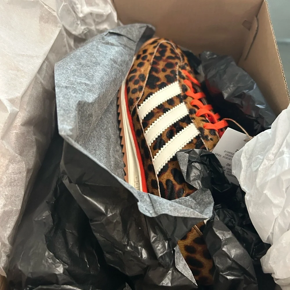 Adidas Women's leopard SL 72 OG SHOES - Picture 8 of 10